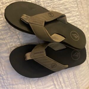 Volcom flip flops 6/6.5